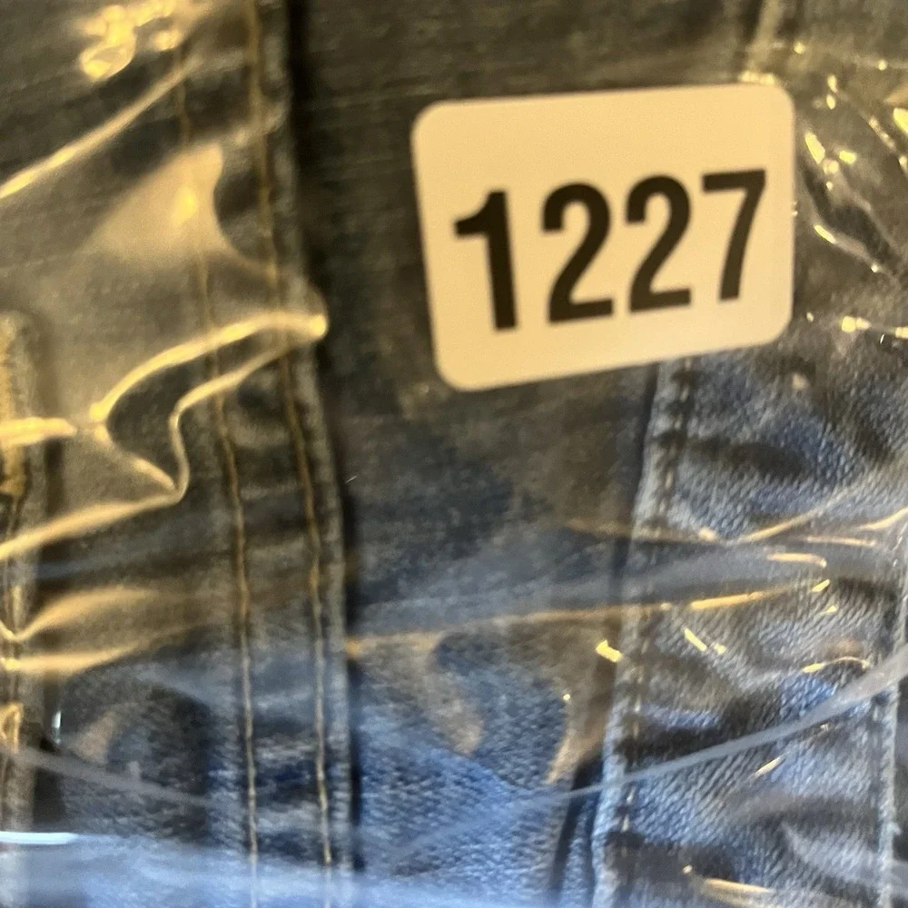 Carhartt Jeans Mens 31x34 Fits 33x32 Blue Light Wash Denim Modern Fit Workwear